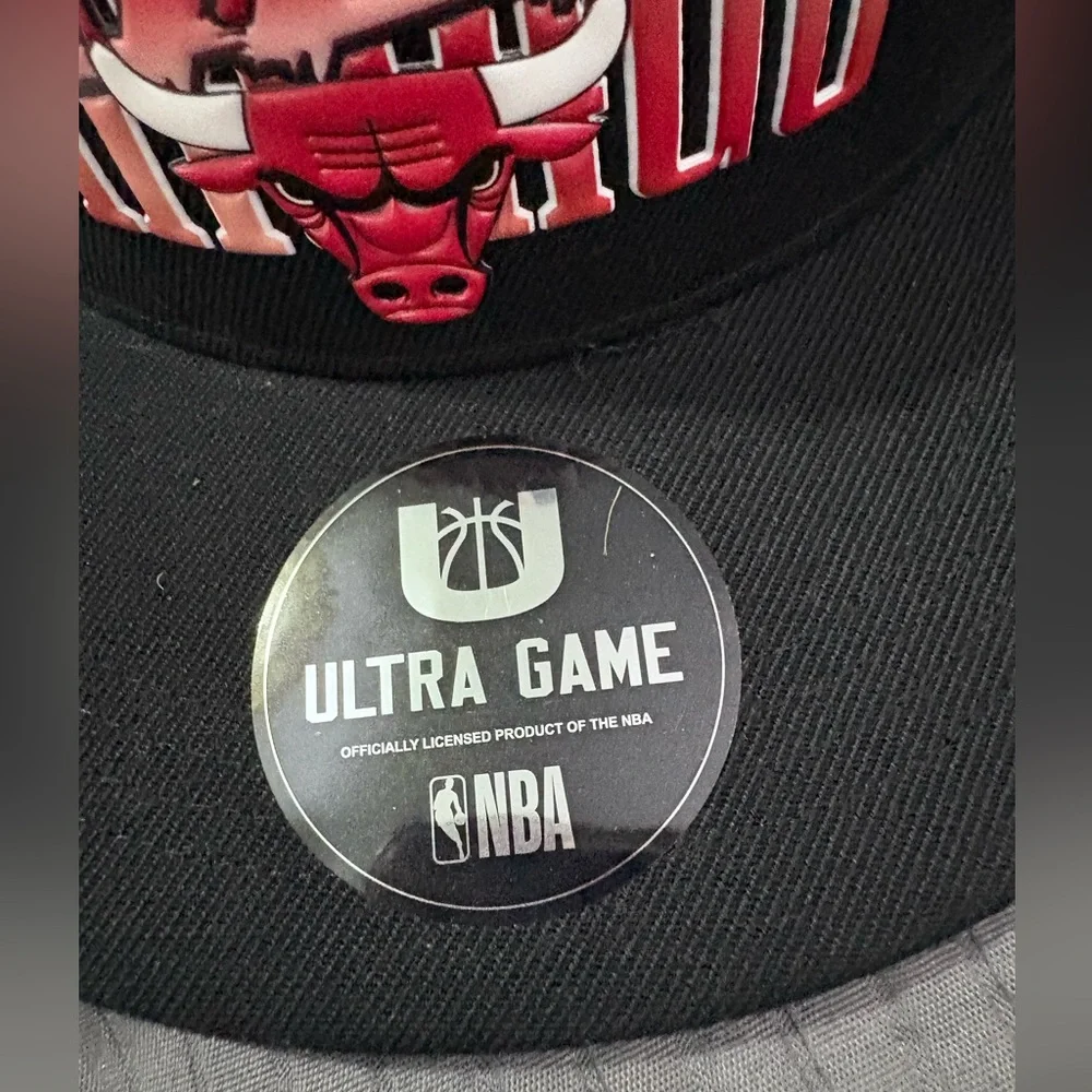 NBA Chicago Bulls Black and Red Cap